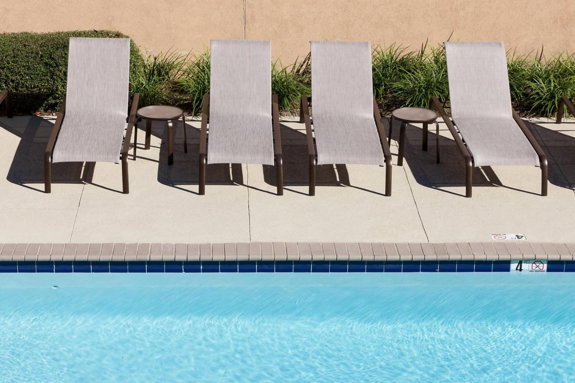 Courtyard By Marriott Birmingham Trussville Exterior photo